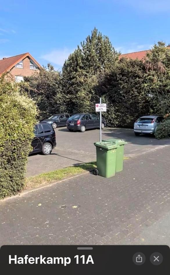 Black Mirror Inkl Wlan, Parkplatz Detmold Exterior foto